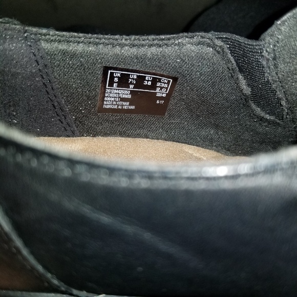 Clarks Emslie Warren Leather Bootie Sz 7.5 Wide - Picture 4 of 7